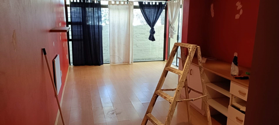 5 Bedroom Property for Sale in Table View Western Cape